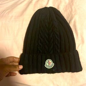 MONCLER
Ribbed Wool Beanie w/ Logo